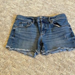 LOFT Denim Frayed shorts size 0/25